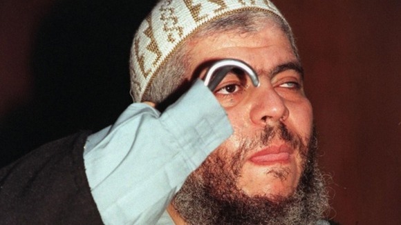 Radical cleric Abu Hamza extradited to the United States