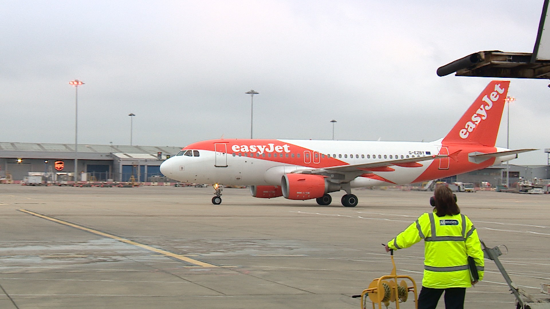 Luton based easyJet: Brexit won't hit our strategy | Anglia - ITV News