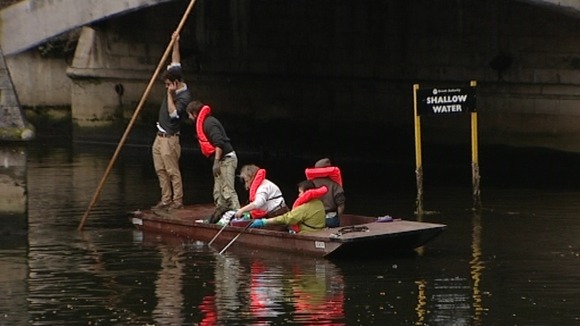 Cleaning up the River Wensum