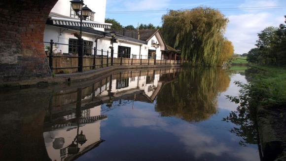 Queens Head Pub, Stoke Pound, near Bromsgrove