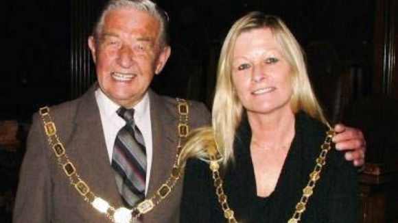 Mayor's chains stolen