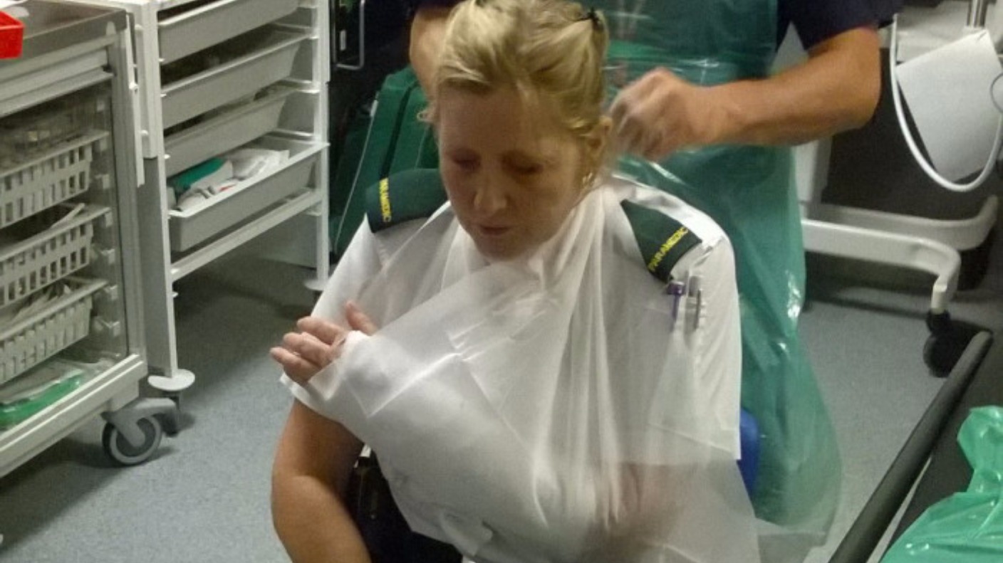 Tv Service Providers >> Paramedic suffers broken hand as three ambulance staff injured treating patients - ITV News Tv Service Providers >> Paramedic suffers broken hand as three ambulance staff injured treating patients - ITV News