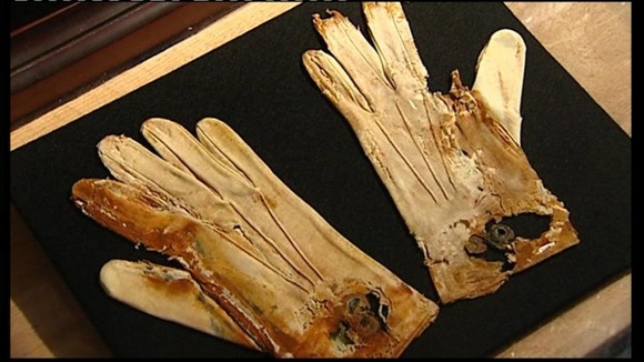 A pair of gloves that will be auctioned in New York