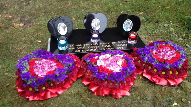 memorial plaque