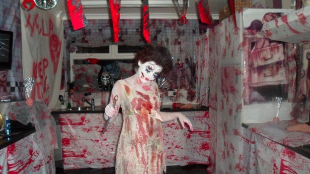 Halloween House 1