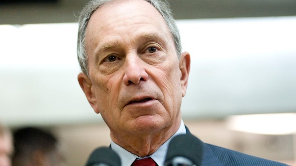 New York Mayor Michael Bloomberg reversed his initial decision to proceed with Sunday's marathon.