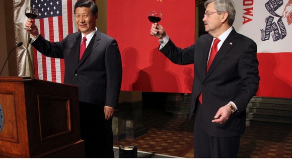 China Vice President Xi is welcomed by Iowa Governor before a state dinner in February 2012