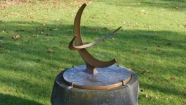 Henry Moore sculpture 