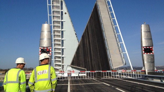 Twin Sails Bridge