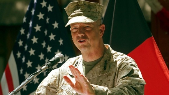 US General John Allen 'sent thousands of emails' to Jill Kelley.