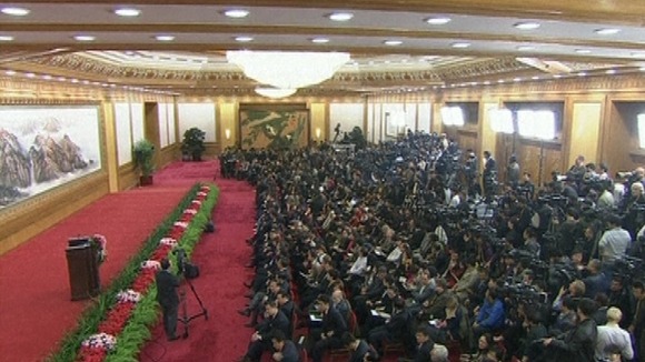 Chinese and international media await the unveiling of the new leader of the Communist Party in Beijing