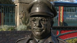 Statue