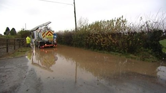 Council workers and flood