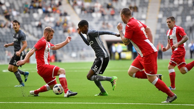 Alexander Isak shone in Sweden.