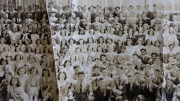 Marilyn Monroe pictured in the school photo (6th row from top, 11th left).