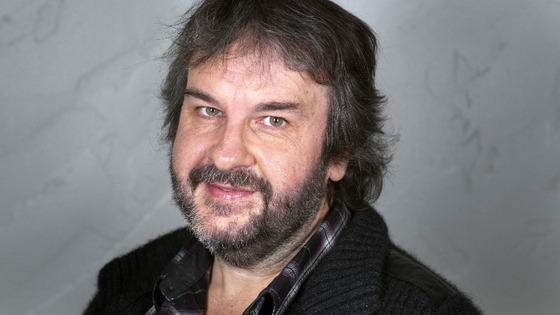 Oscar-wining director Peter Jackson wants people to 'come back to the movies'