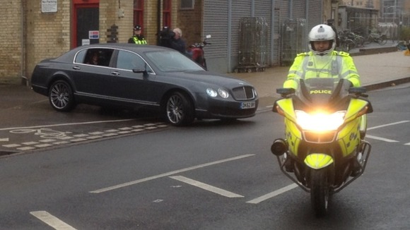 William and Kate arrive in Cambridge