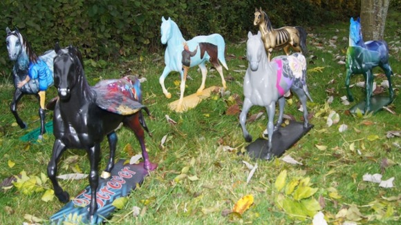 The auction runs until 9 December 2012