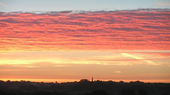 Sunrise over Tardebigge.