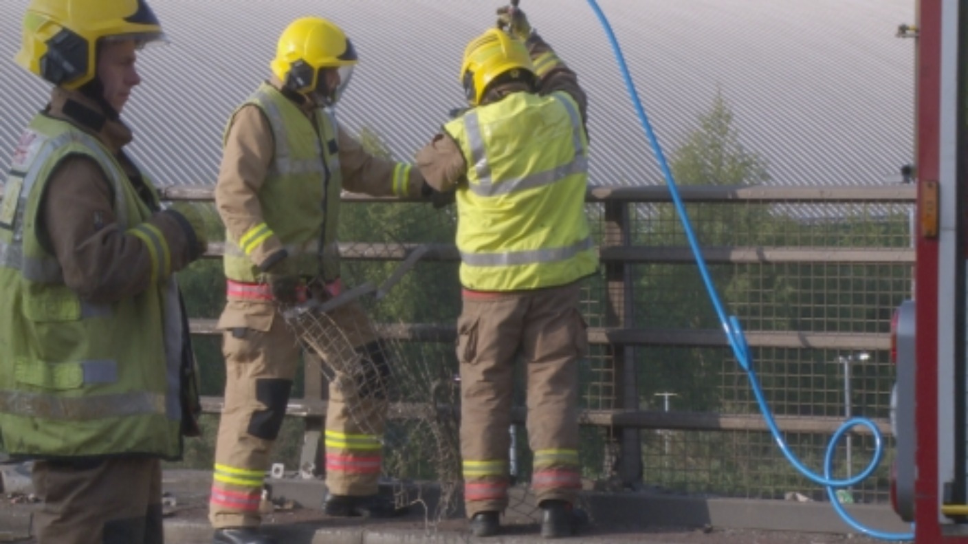 Driver, 36, dies after crash on Redheugh Bridge in Gateshead - ITV News