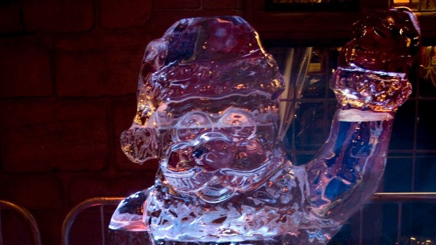 Ice sculpture