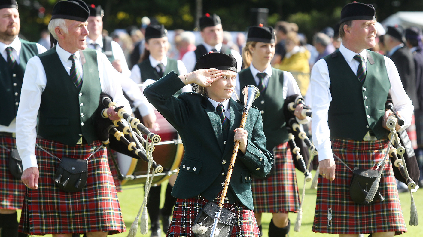 Belfast hosts UK Pipe Band Championships - ITV News