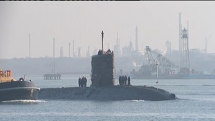 HMS Tireless approaches Southampton Port