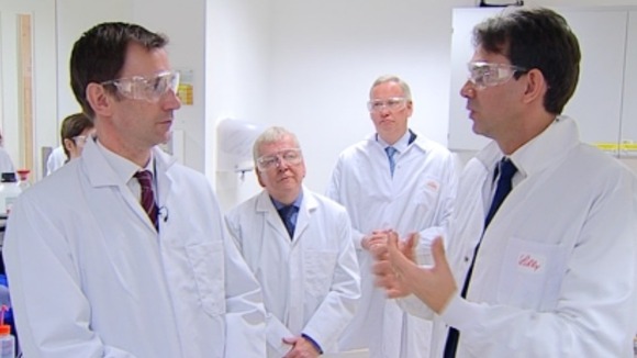 Lawrence McGinty with Jeremy Hunt and team of dementia researchers