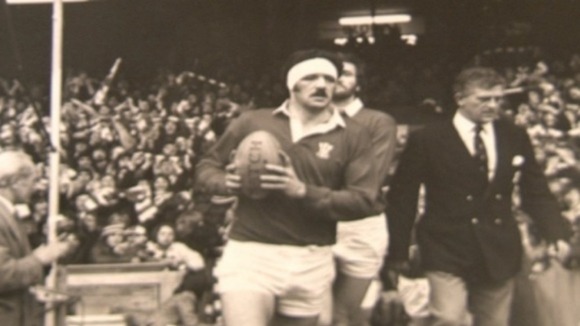 Mervyn Davies