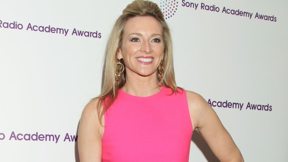 Gabby Logan will join Vernon Kay to present Splash!