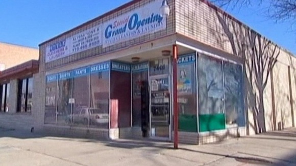 '7-Eleven' shop near Khan's home in the West Rogers Park neighbourhood