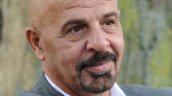 Dr Marwan Koukash