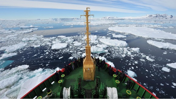 HMS Protector freed the Norwegian cruise liner MV Fram