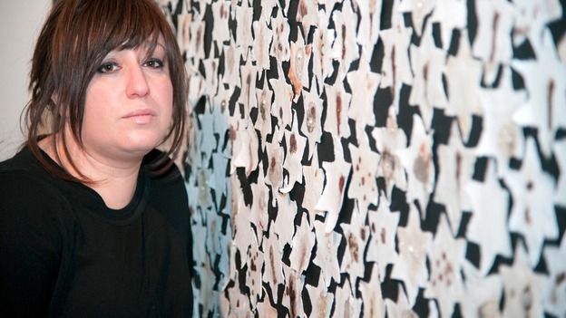 artist with stars picture