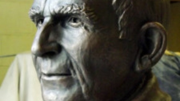 Bill McLaren sculpture