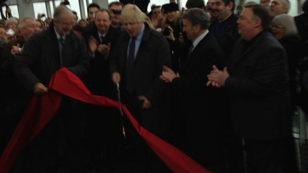 Boris declares Shard open