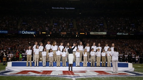 The Sandy Hook Elementary School Choir, from Newtown, Connecticut sing with Jennifer Hudson.