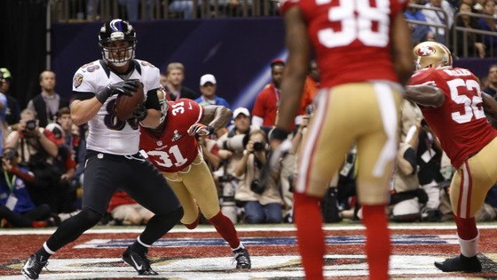 Baltimore Ravens' Dennis Pitta catches a second quarter touchdown pass.