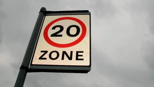 20 mph sign