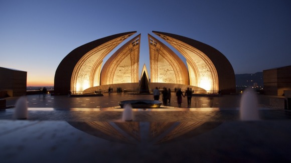 The four main petals of the monument represent the four main provinces of Pakistan.