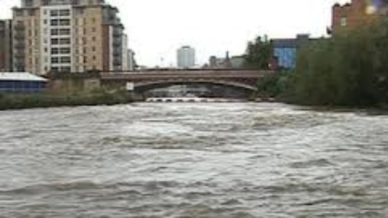 River Aire , Leeds