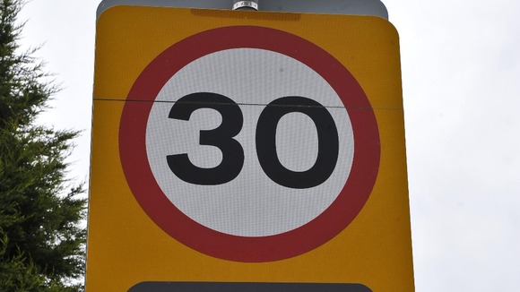 30 mph speed sign