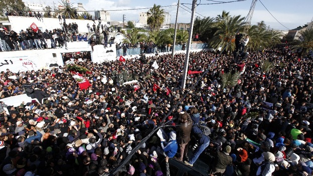 Thousands take part in the funeral procession