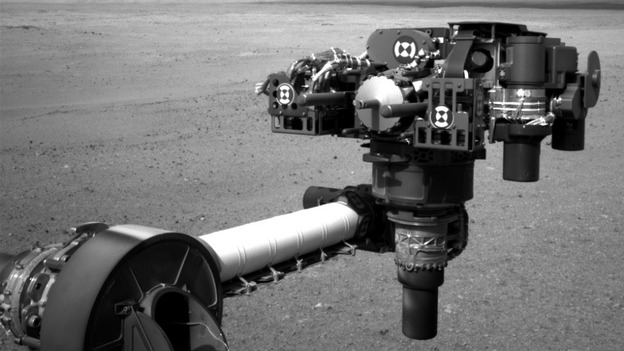 Curiosity's extended arm