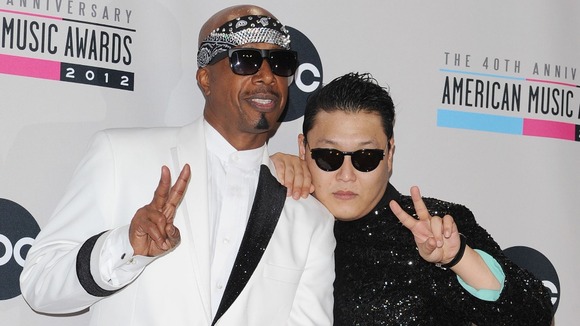 MC Hammer and PSY at the 40th Anniversary American Music Awards last year