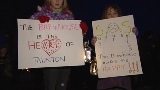 A candlelit vigil was held at the theatre when the closure was announced.