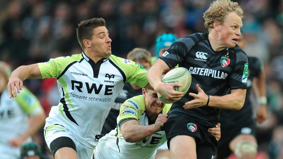 Rhys Webb in action