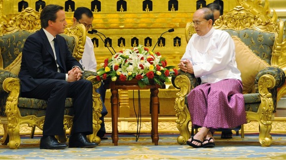 David Cameron in talks with President Thien Sein
