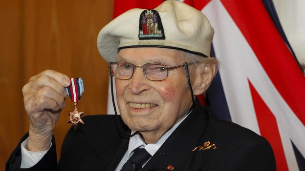 Arctic convoy veteran Eddie Grenfell, 93, with his Arctic Star medal