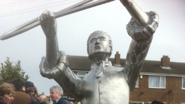 new statue